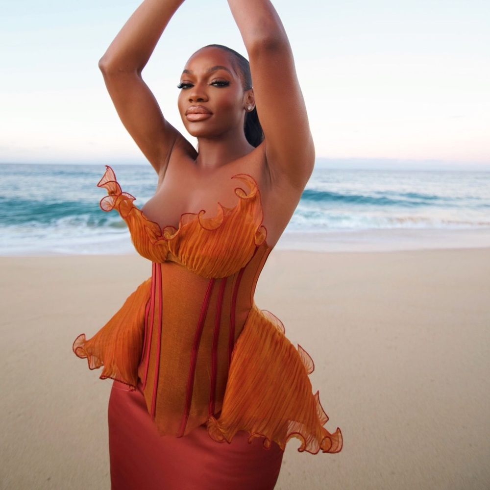 A.AU Guzel Bustier Top